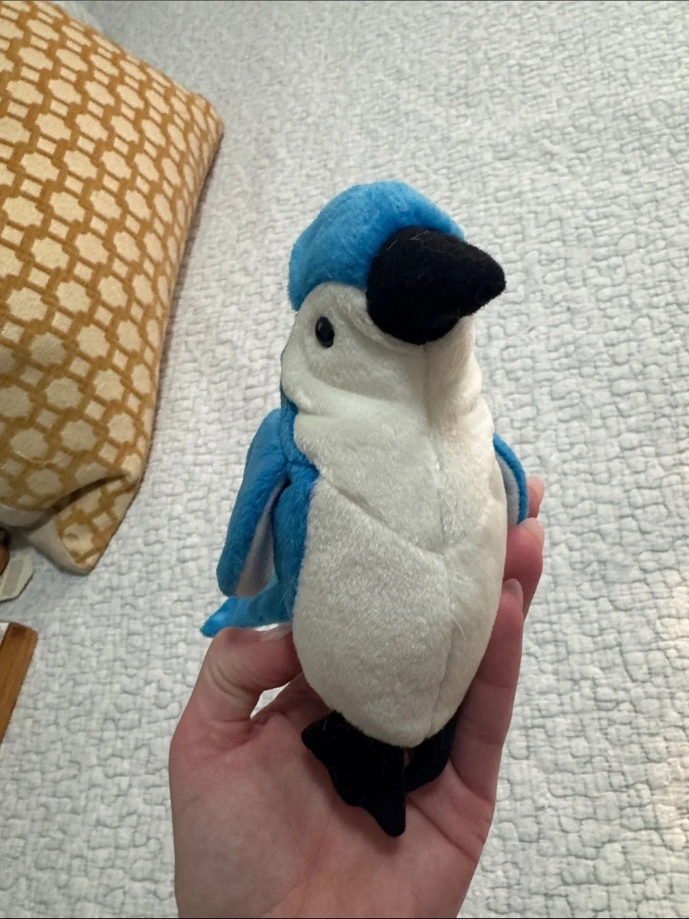 Ty beanie baby ROCKET Blue & White Plush Bird with Black Beak and Feet